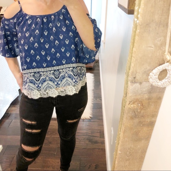 Rue 21 small cold shoulder sexy summer blouse - Picture 2 of 3